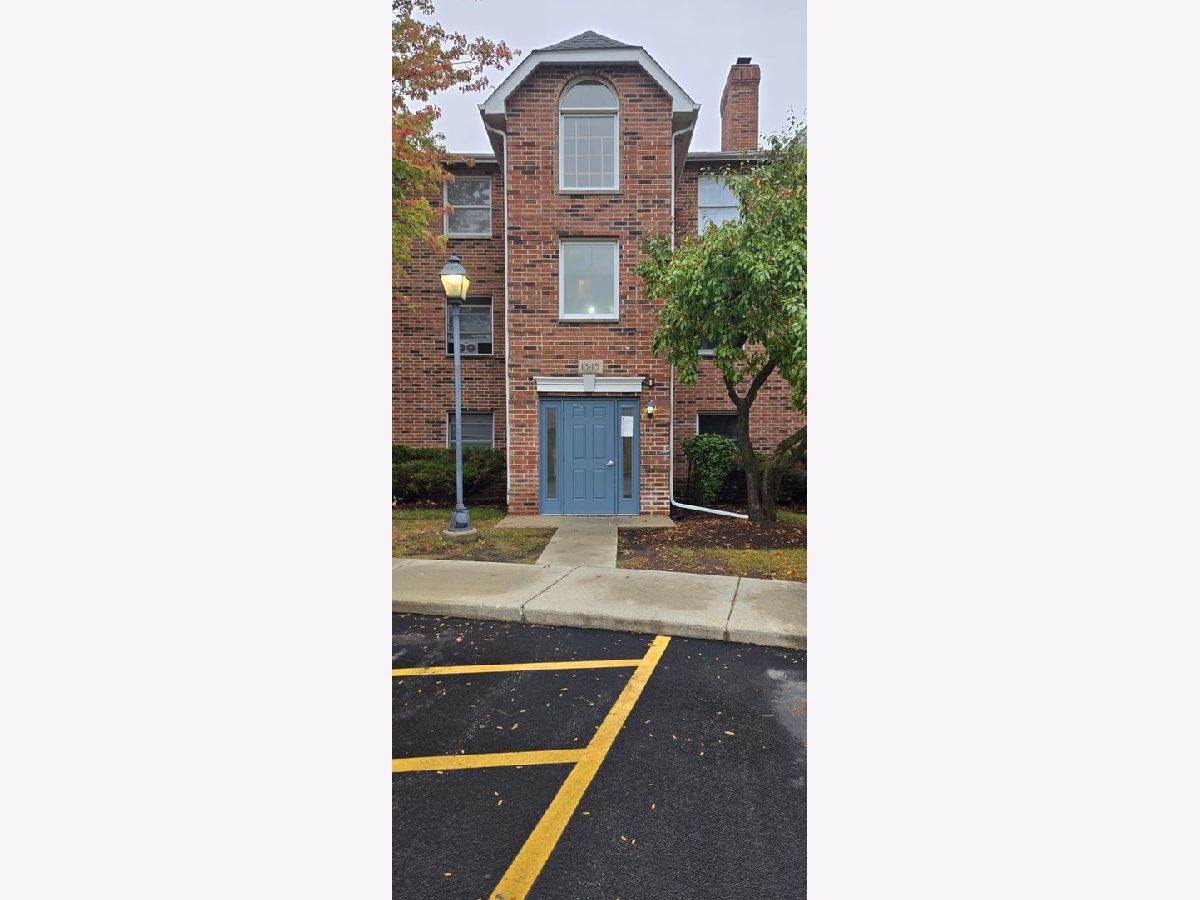  For Rent Lake In The Hills Illinois, 1345 Cunat
