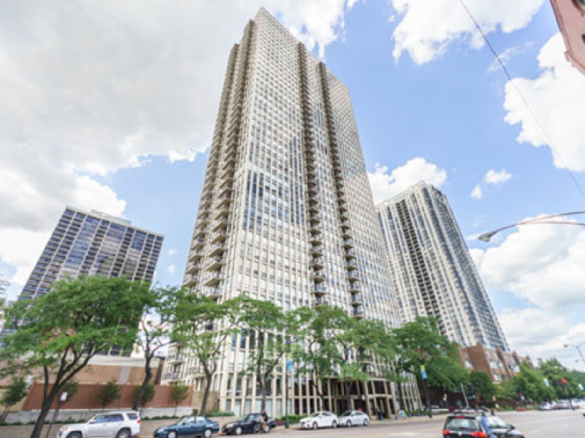  Rented Chicago Illinois, 1660 Lasalle