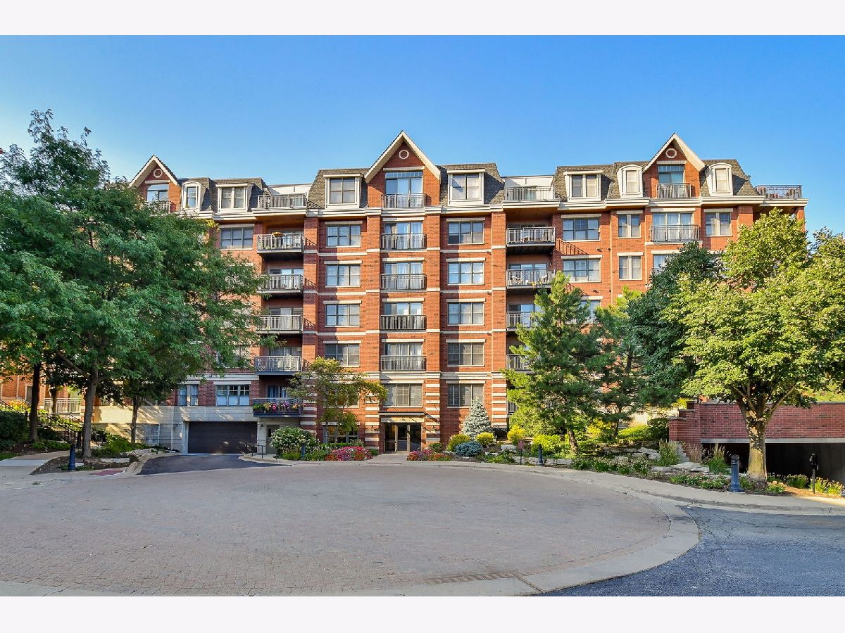  Sold Wheaton Illinois, 255 Liberty