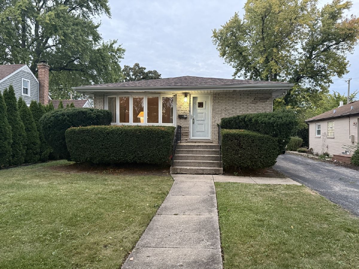  For Sale Bensenville Illinois, 517 Grove Avenue