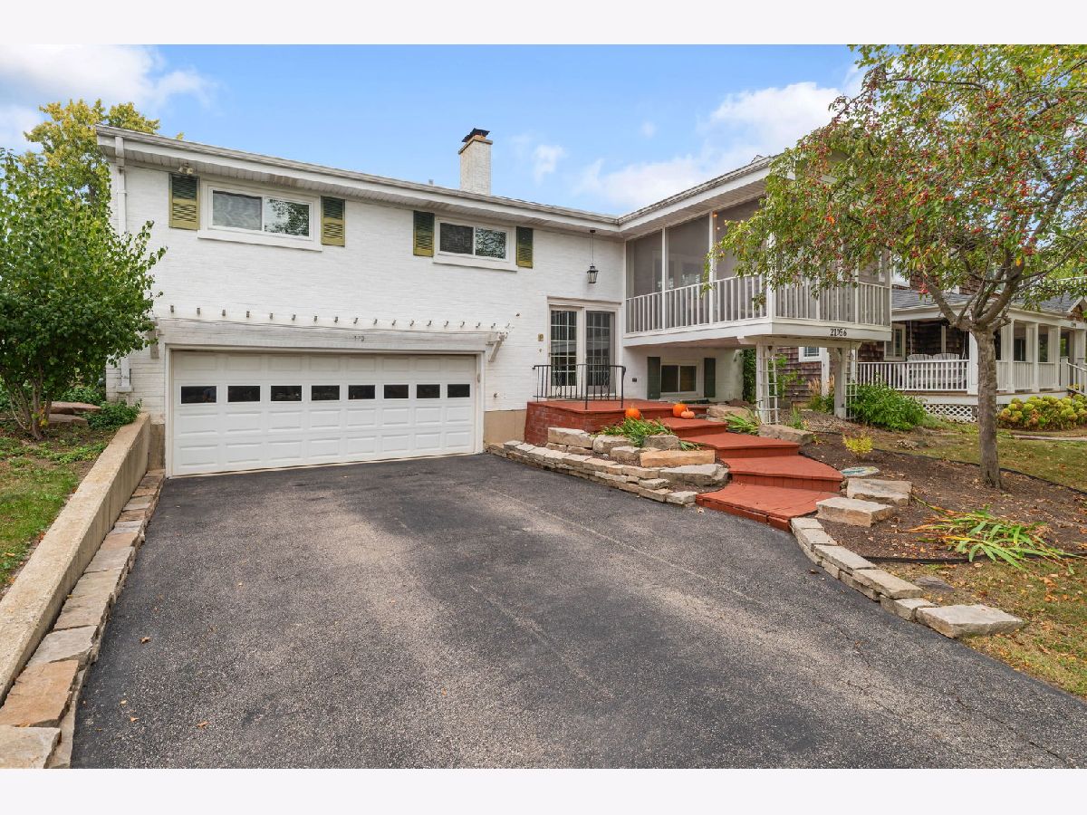  For Sale Mundelein Illinois, 21056 Sylvan Drive