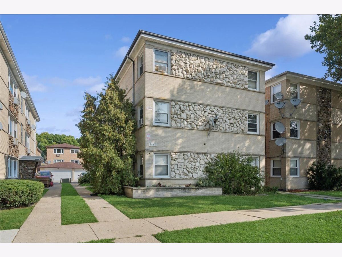 For Sale Chicago Illinois, 8646 Berwyn Avenue