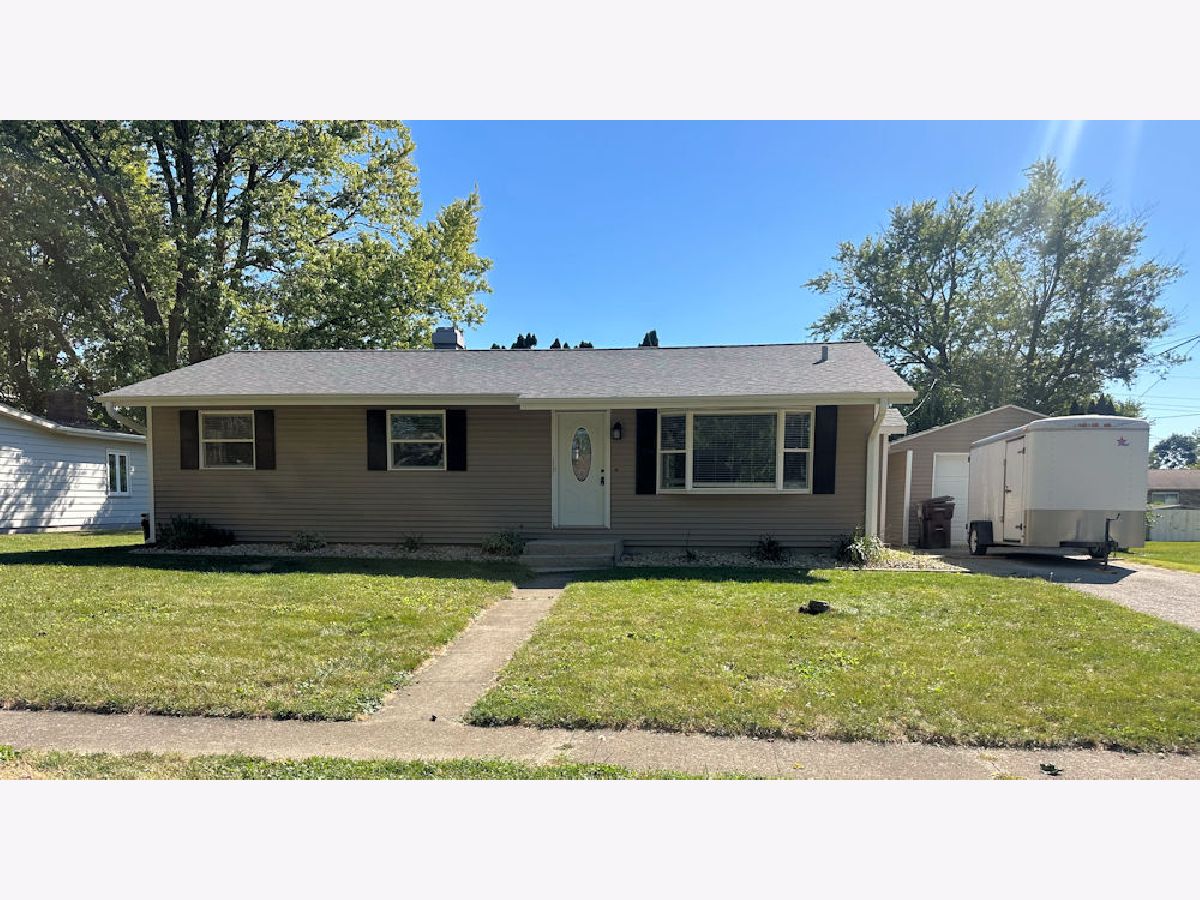  For Sale Rochelle Illinois, 113 Janet Avenue