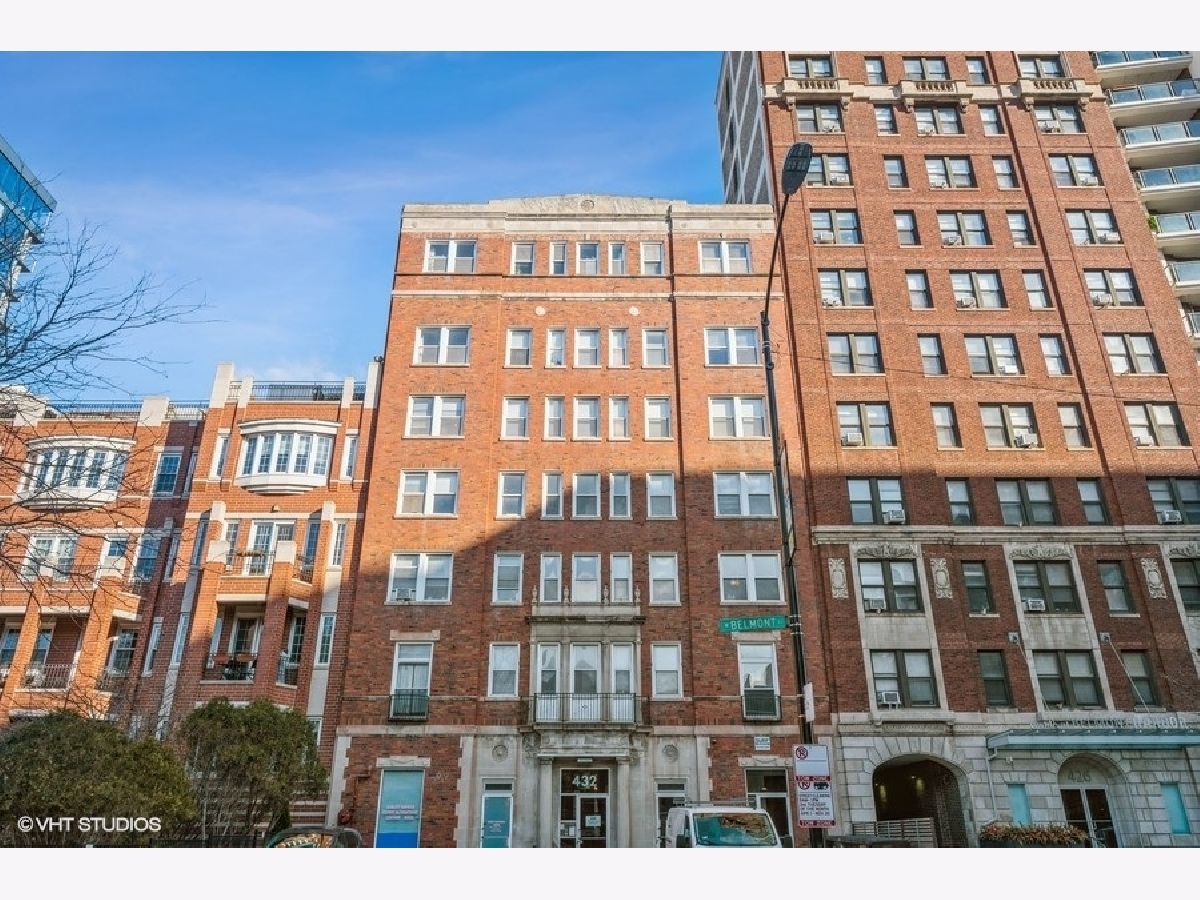  Rented Chicago Illinois, 432 Belmont