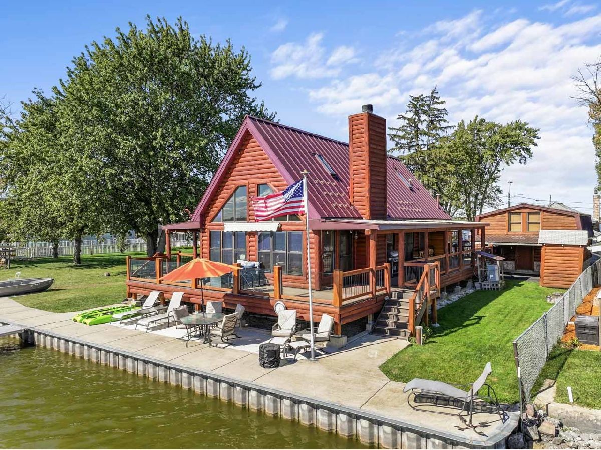  For Sale Fox Lake Illinois, 177 Eagle Point Road