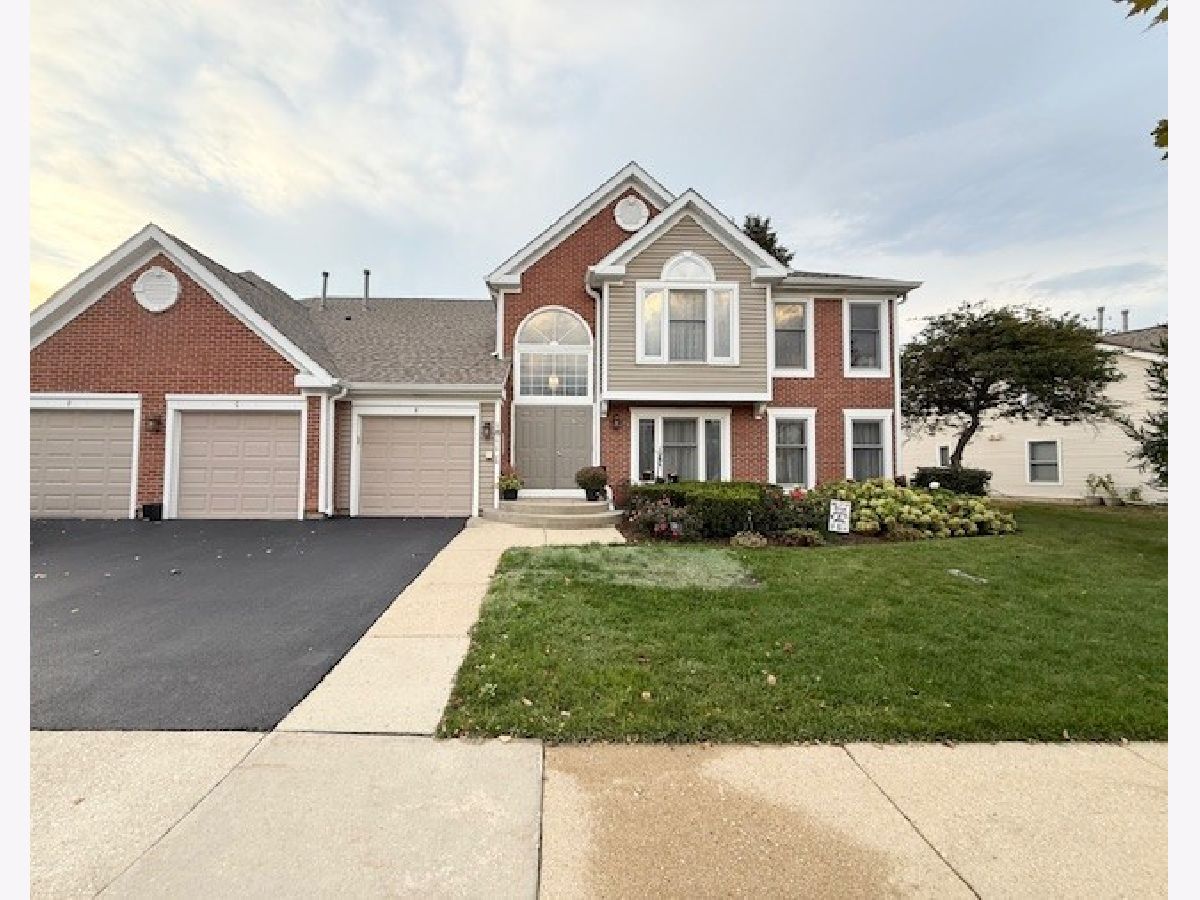  Rented Elk Grove Village Illinois, 1811 Fox Run