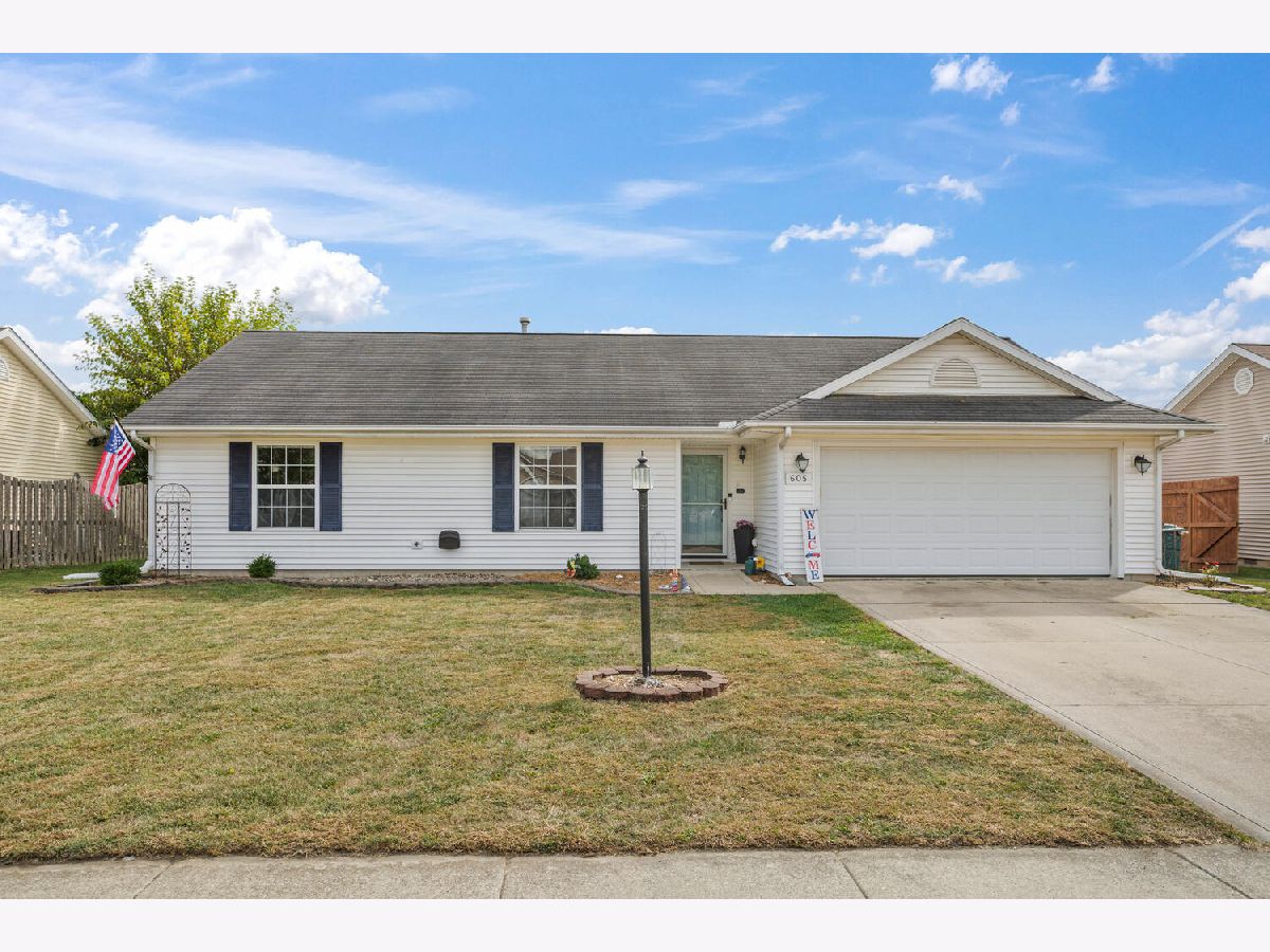  For Sale St Joseph Illinois, 605 Northgate Drive