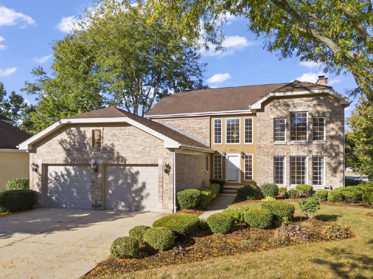 Homes For Sale Arbor Ridge Lisle Illinois, 4432 Cascara Lane