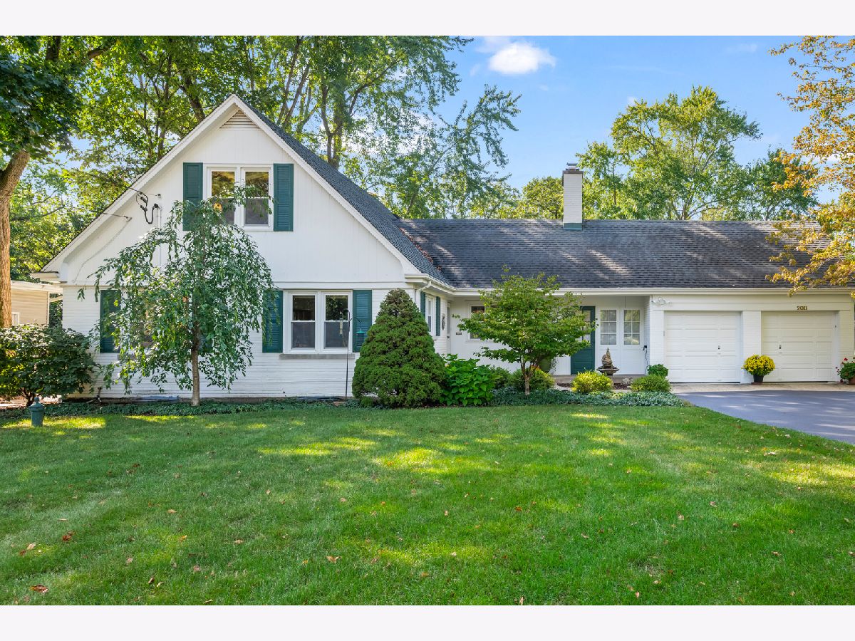  For Sale North Barrington Illinois, 208 Biltmore Drive