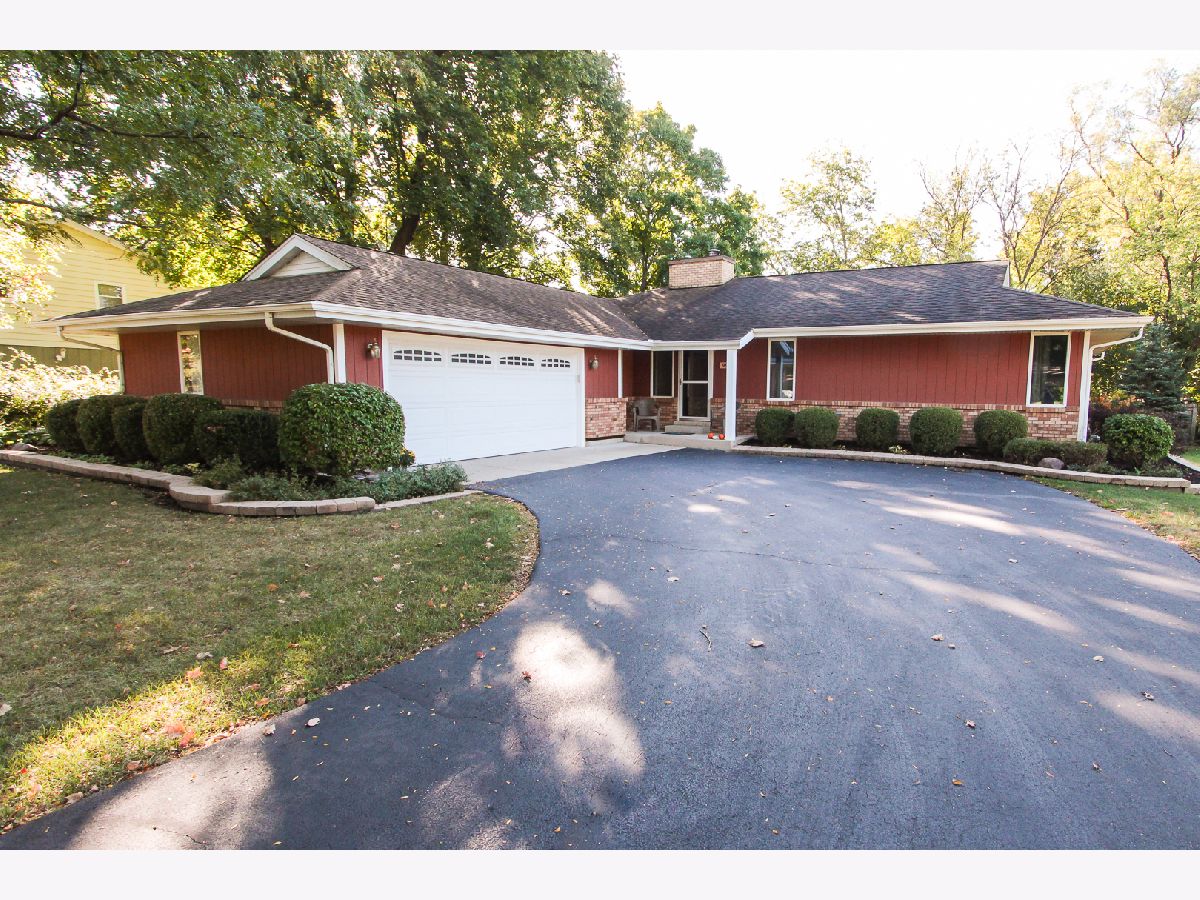  For Sale Elgin Illinois, 997 Meadow Lane