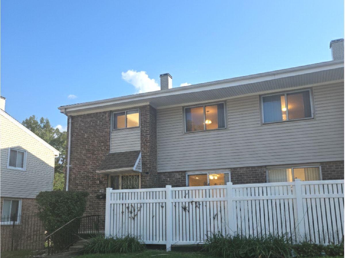  For Sale University Park Illinois, 823 White Oak Lane