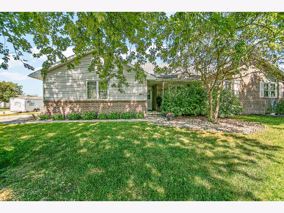  For Sale Manteno Illinois, 427 Hesburgh Drive