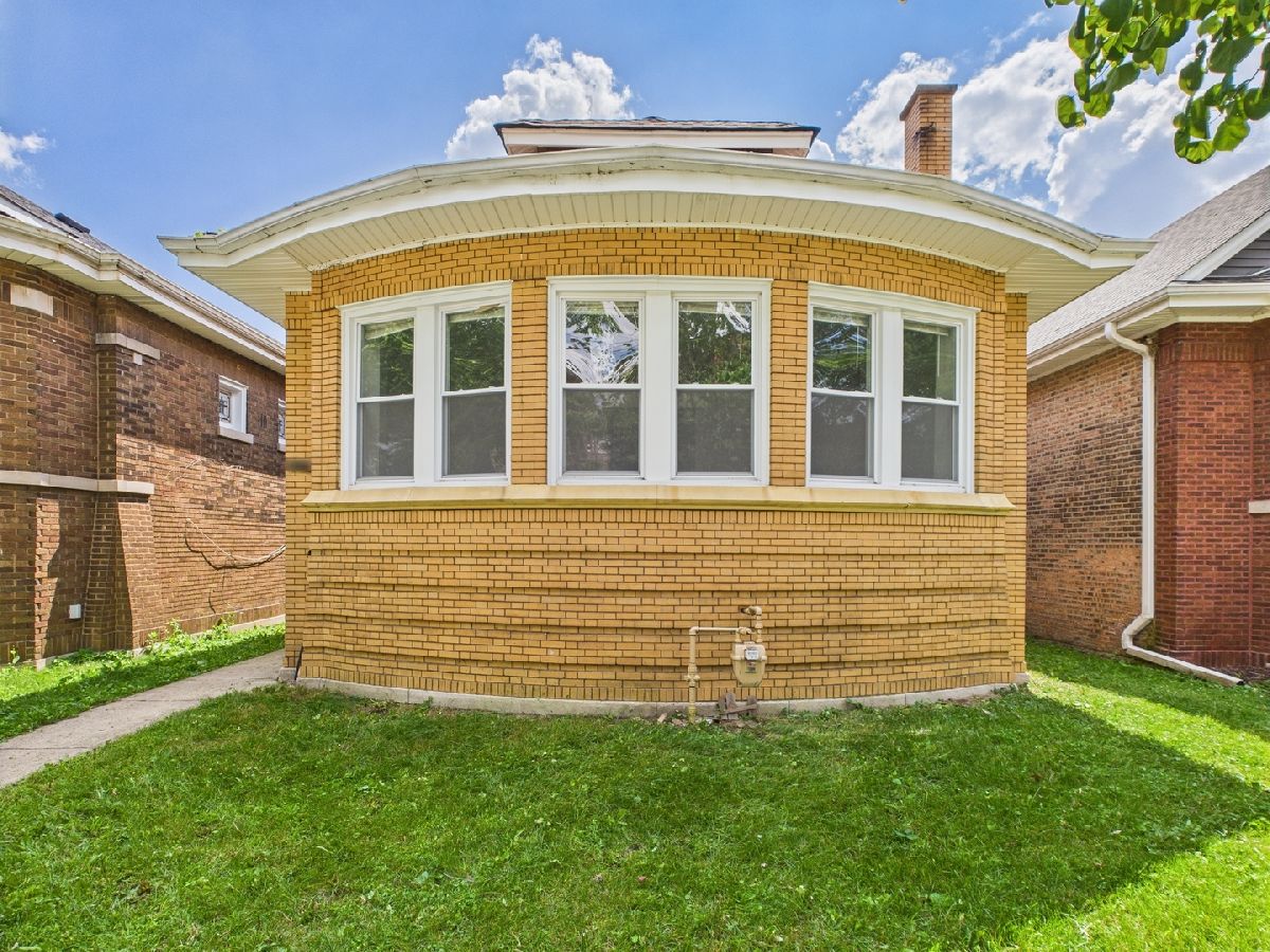  Sold Chicago Illinois, 8015 Paxton