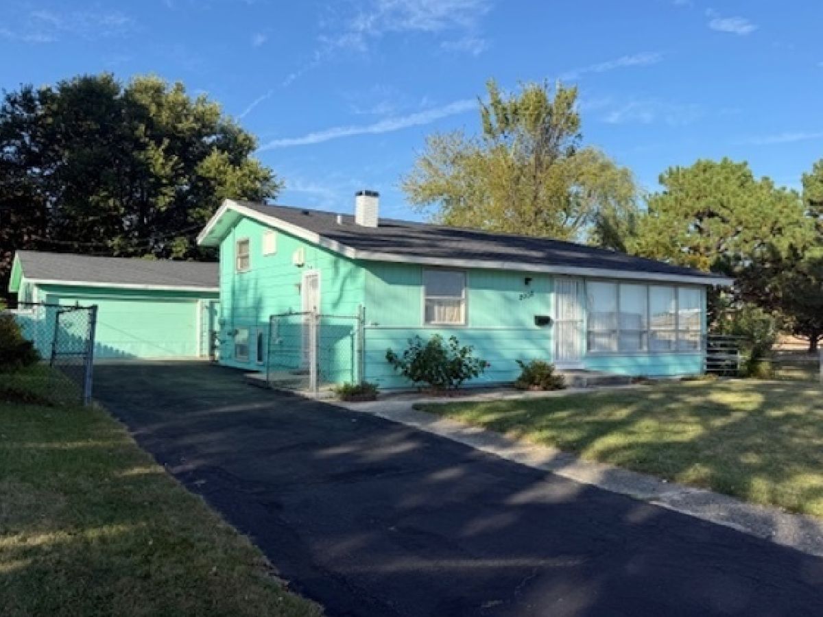  Sold Waukegan Illinois, 2008 Harding