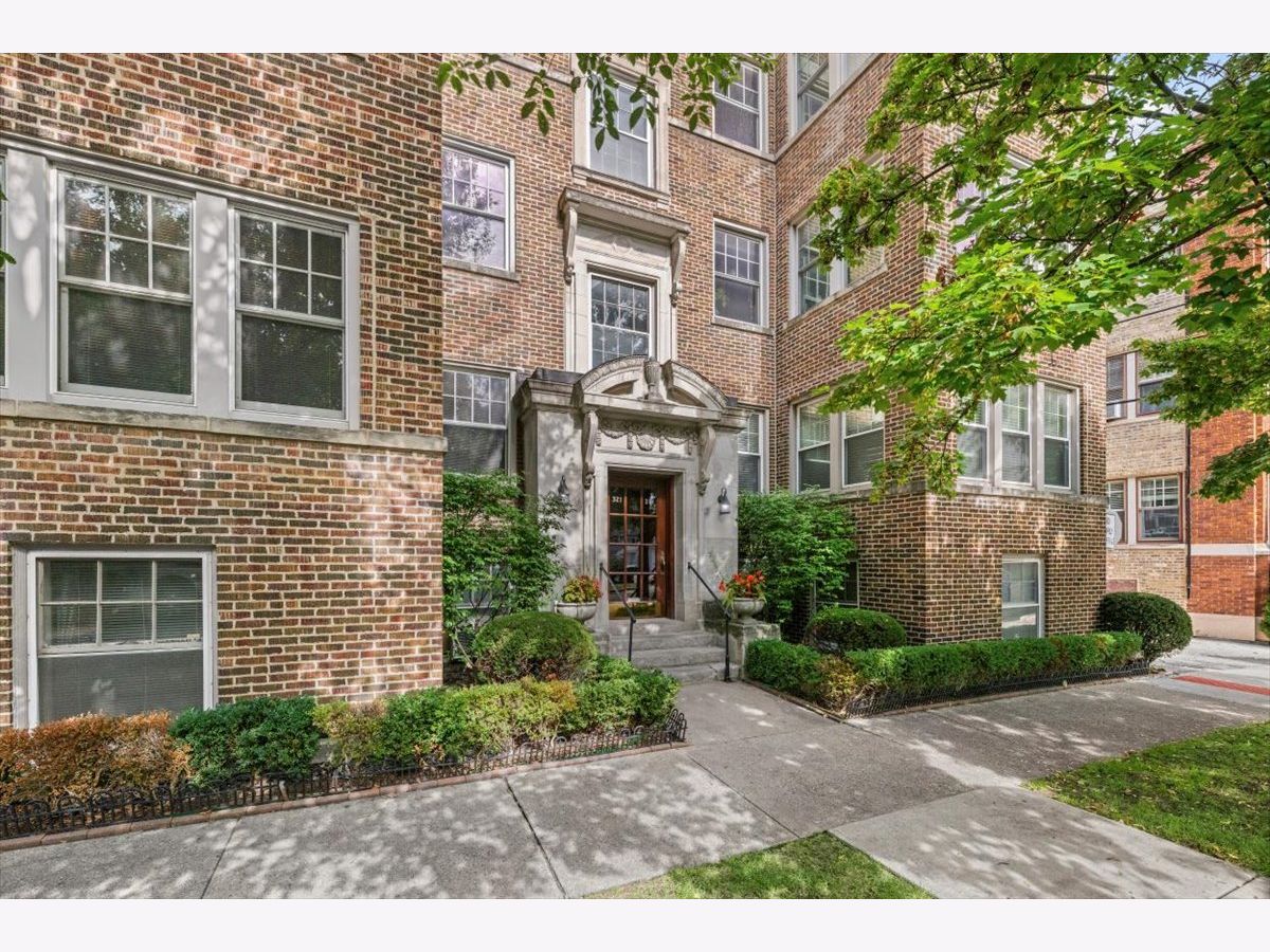  For Sale Evanston Illinois, 321 Kedzie Street