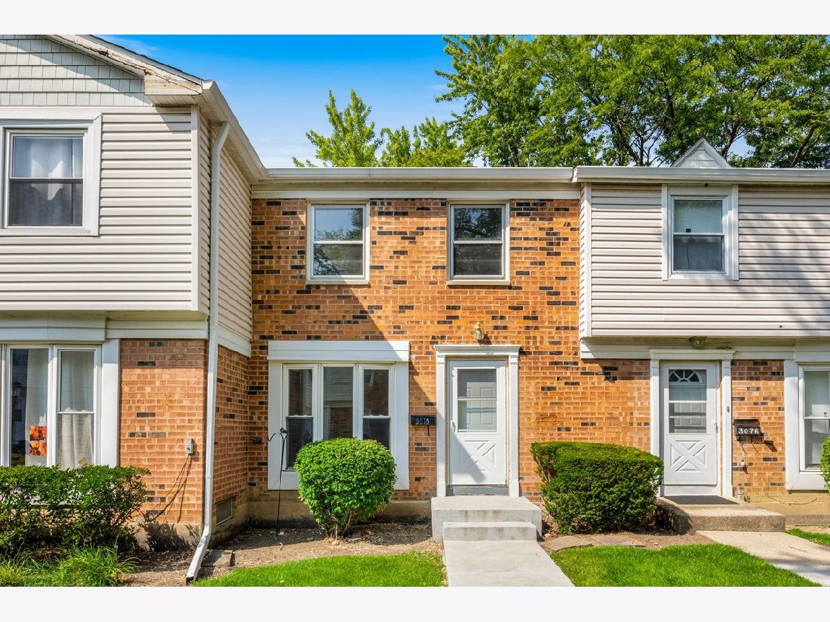  For Rent Streamwood Illinois, 3075 Kingston