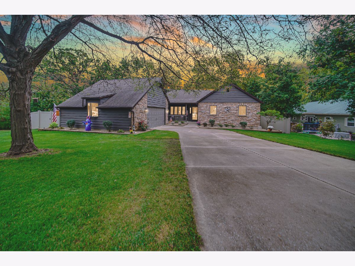  For Sale Lowell Indiana, 524 Timberwood Lane