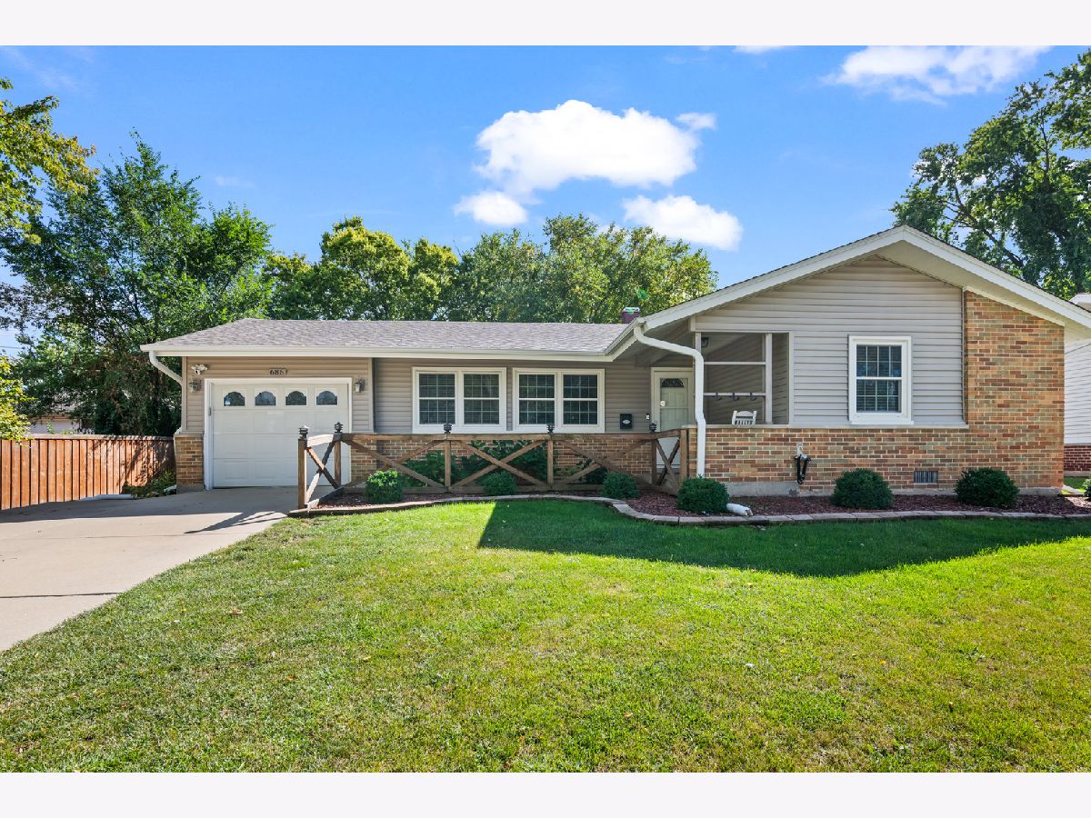 Homes For Sale Centex Elk Grove Village Illinois, 685 Maple Court