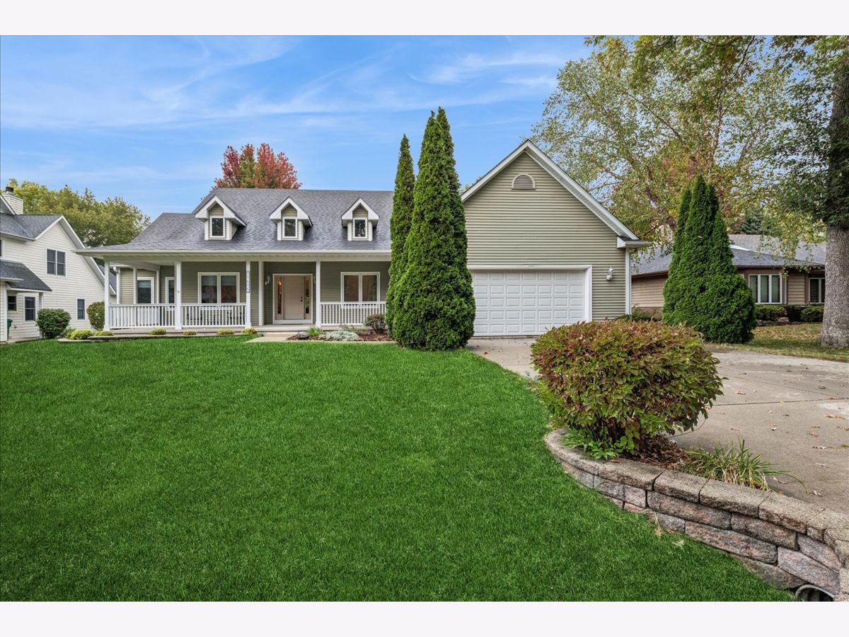  For Sale Genoa Illinois, 11605 Ellwood Greens Road