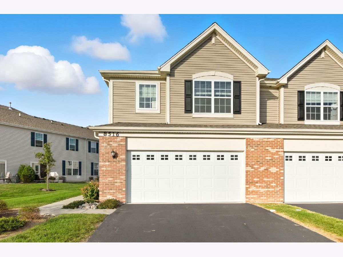  For Sale Wonder Lake Illinois, 8516 Stillwater Road
