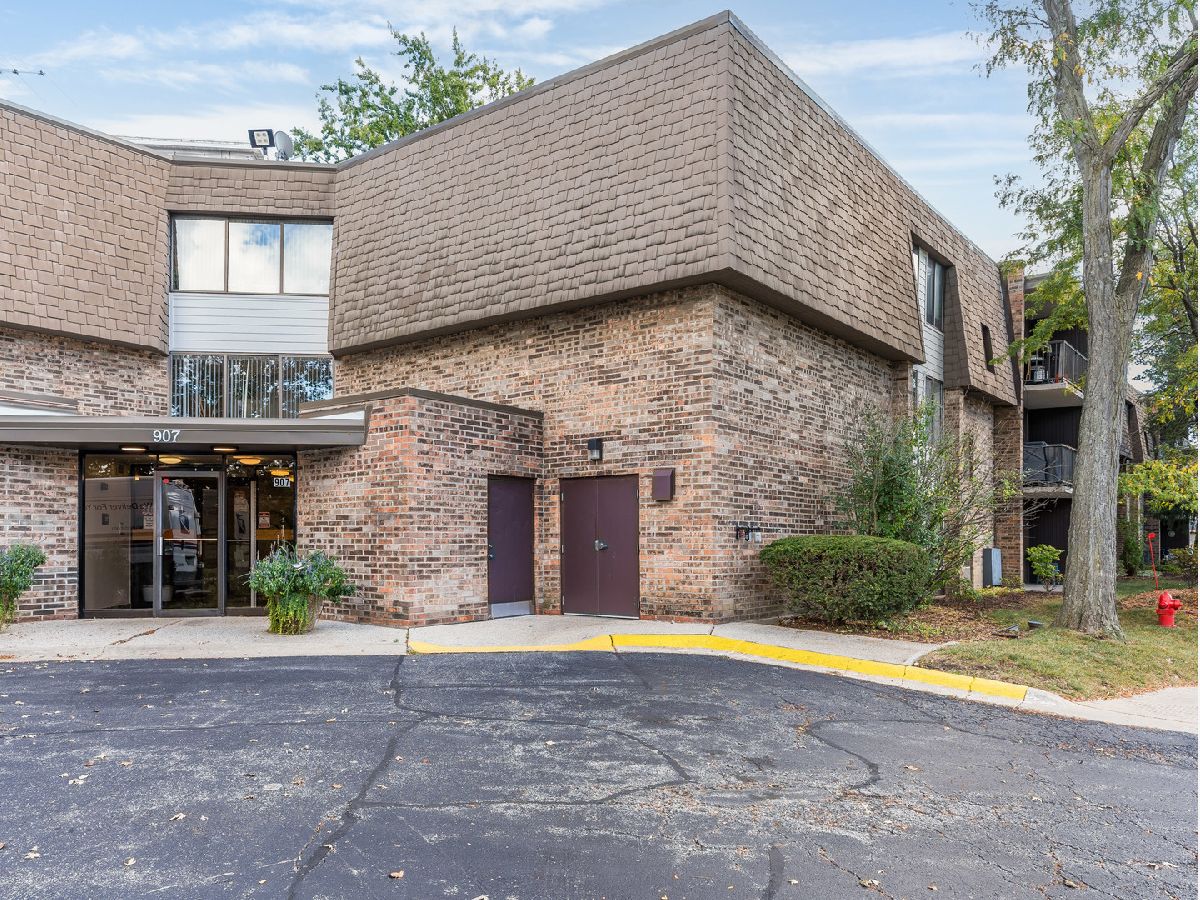 For Sale Westmont Illinois, 907 Williams Street