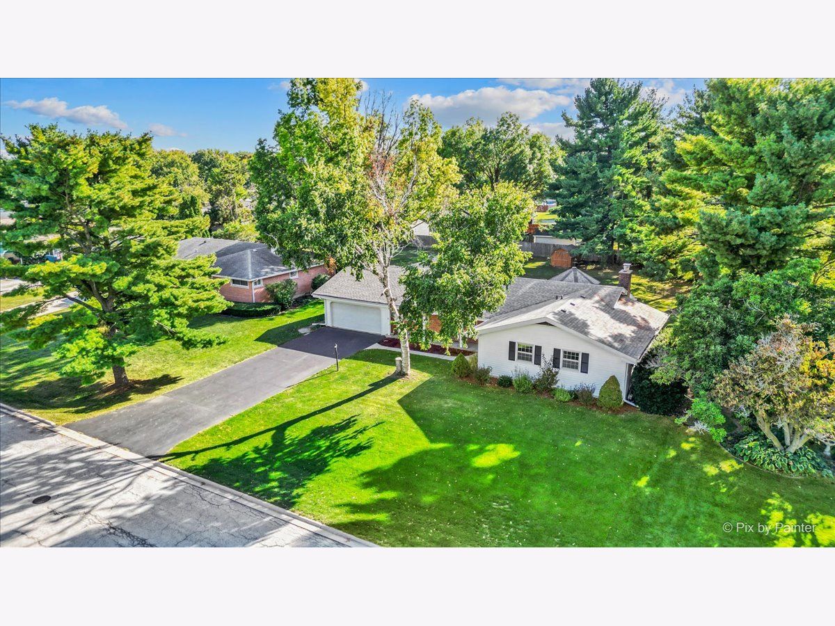  For Sale Aurora Illinois, 977 Lindenwood Drive