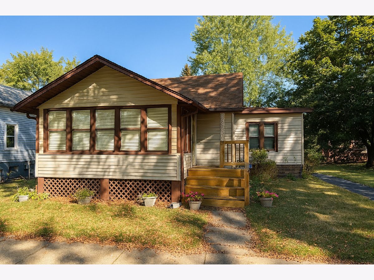 For Sale Aurora Illinois, 943 Charles Street