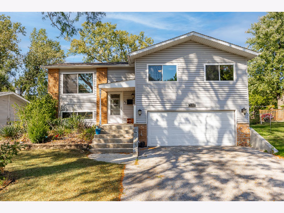  For Sale Woodridge Illinois, 2546 Jonquil Lane