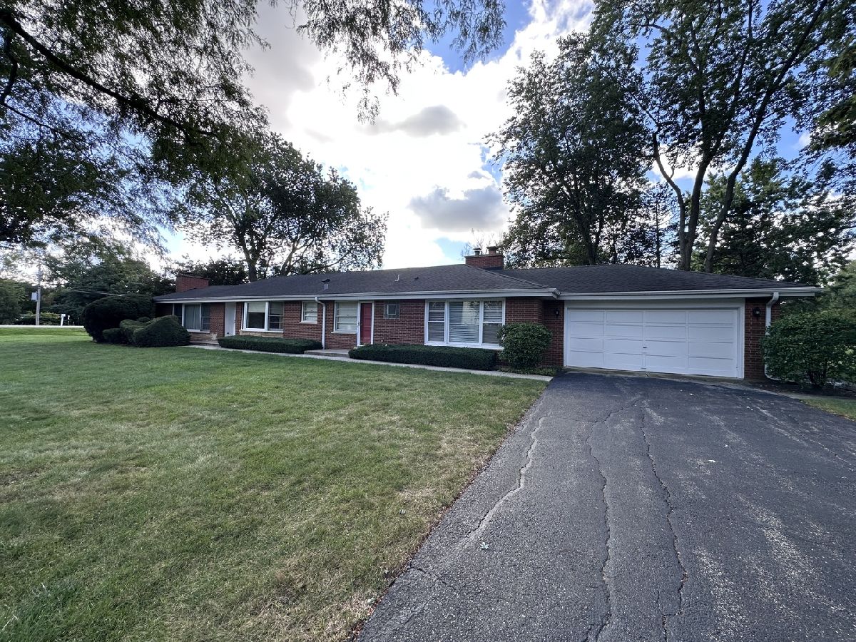  For Rent Northbrook Illinois, 2300 Landwehr