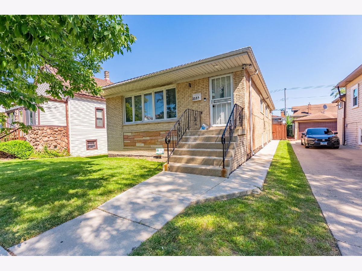 For Sale Chicago Illinois, 3507 Narragansett Avenue