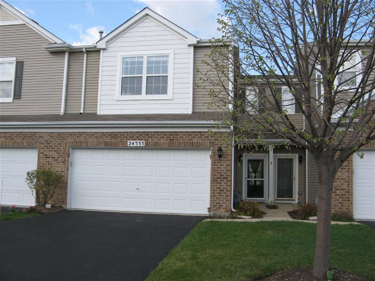 Homes & Townhomes For Sale Crossings At Wolf Creek Plainfield Illinois, 24333 Leski Lane