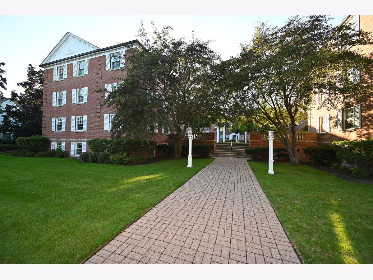 Condominiums For Rent Greenwood Inn Evanston Illinois, 1402 Hinman