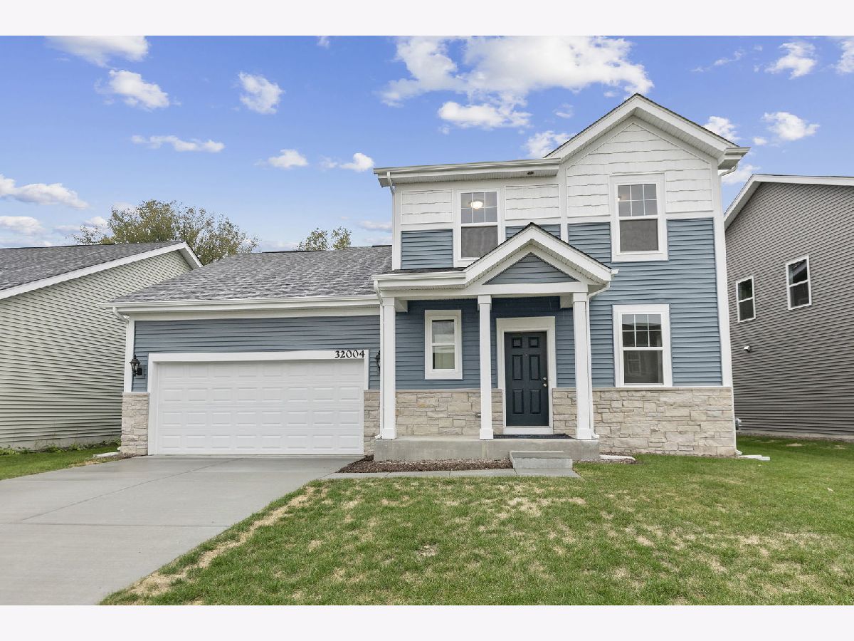 For Sale Lakemoor Illinois, 32004 Savannah Drive