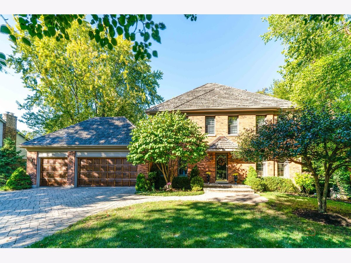  For Sale Libertyville Illinois, 832 Interlaken Lane