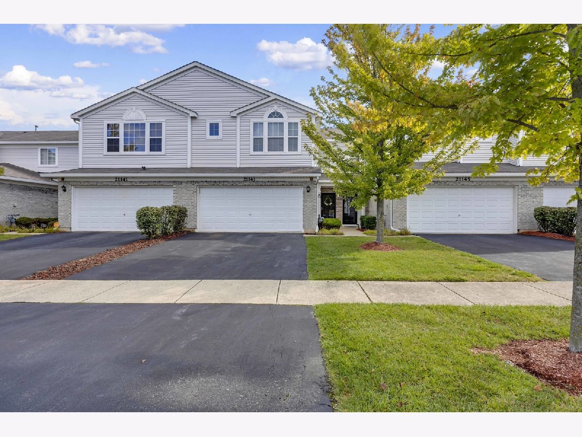  For Sale Matteson Illinois, 21143 Gray Hawk Drive