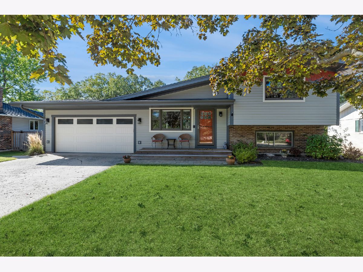  For Sale Lindenhurst Illinois, 422 Northgate Road