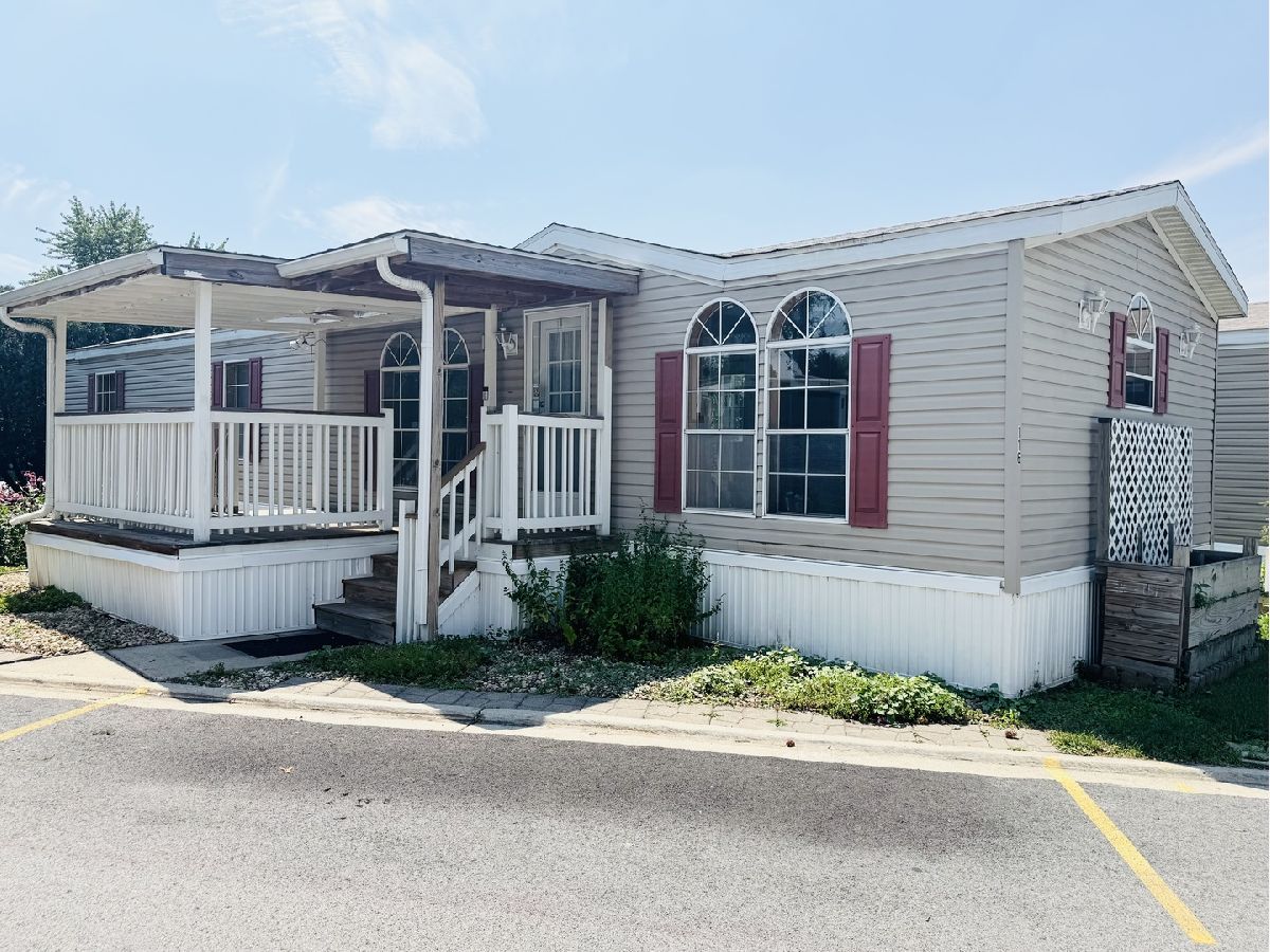  For Sale La Grange Illinois, 116 Country Drive