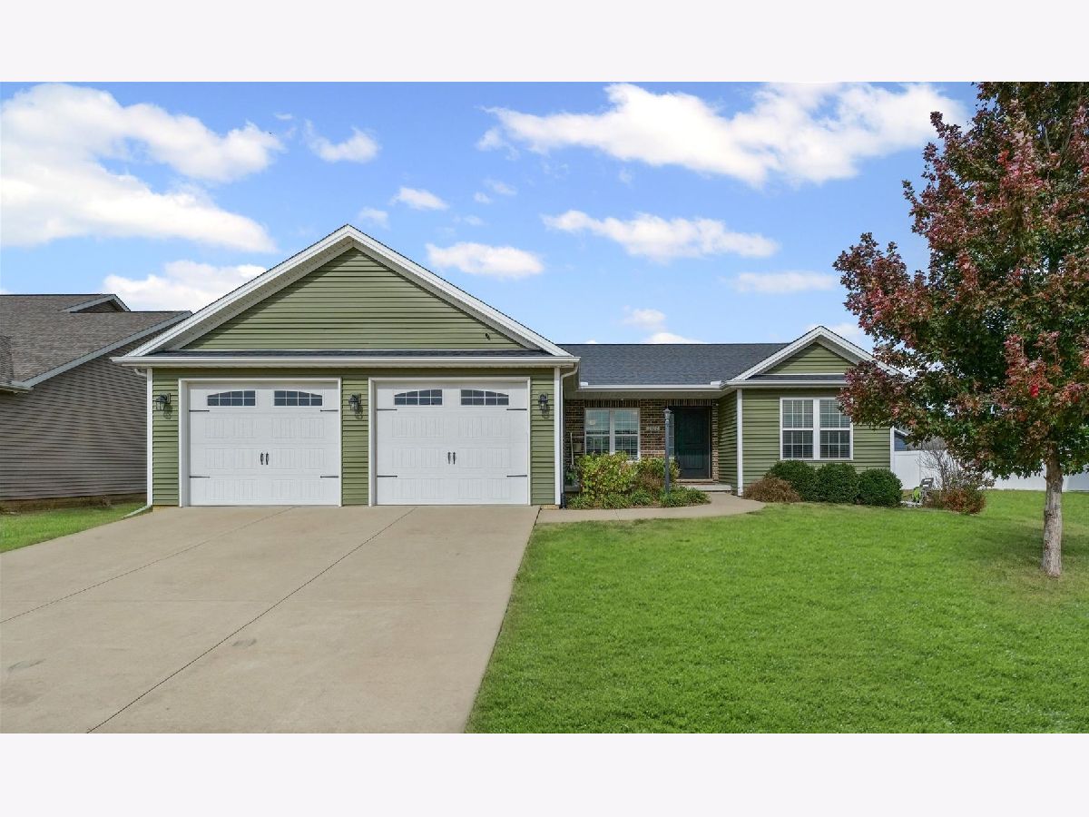 For Sale Mahomet Illinois, 2022 Prairie Grass Lane