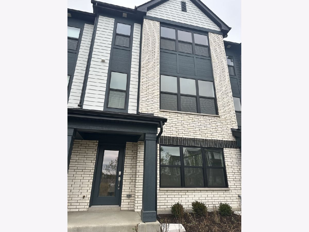 For Rent Morton Grove Illinois, 6408 Levi