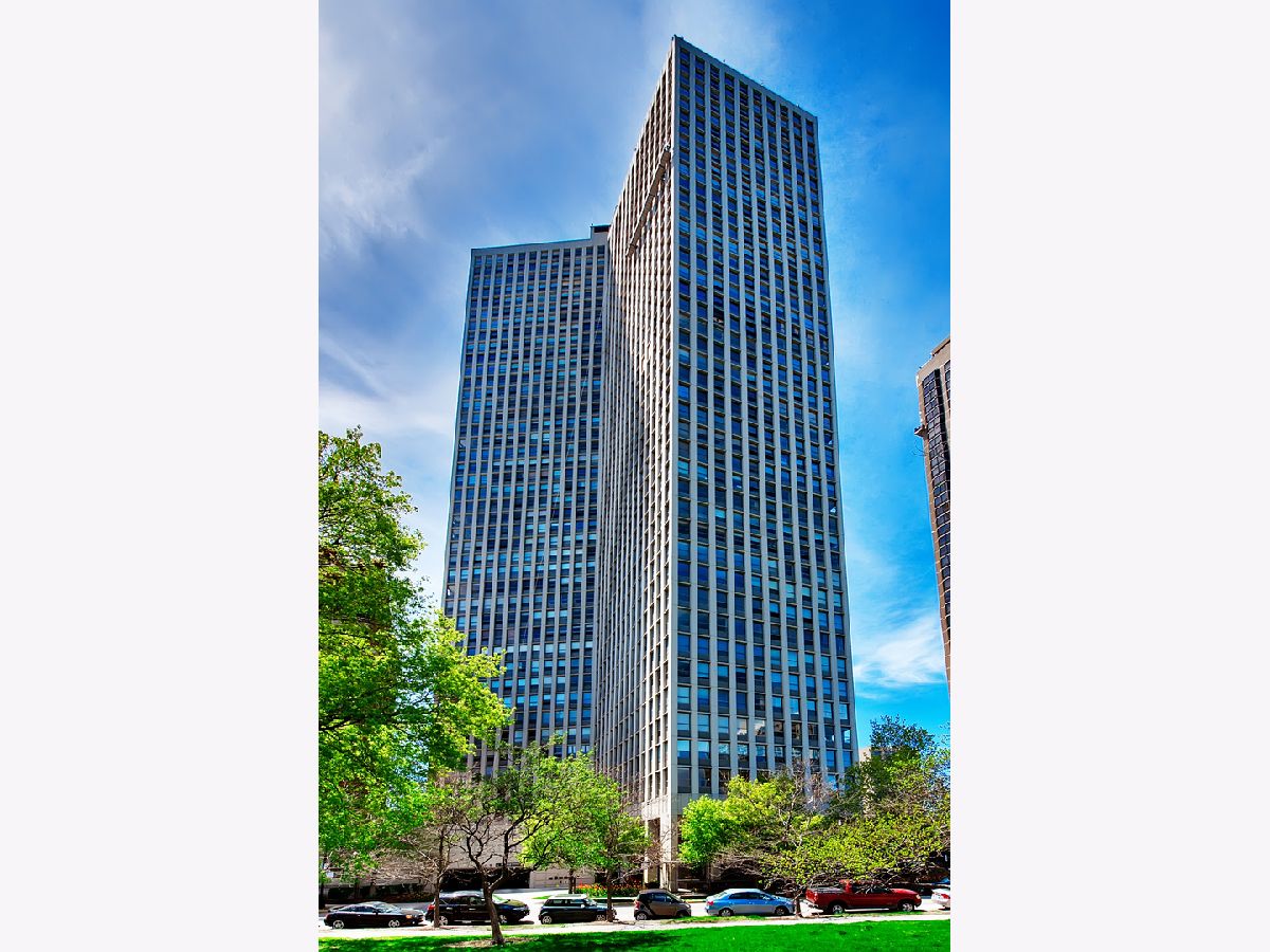  Rented Chicago Illinois, 2626 Lakeview