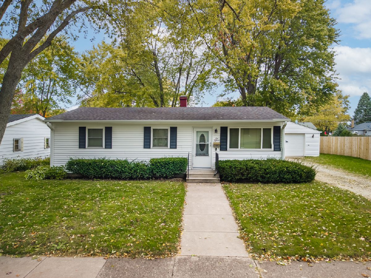 For Sale Dekalb Illinois, 615 Best Avenue