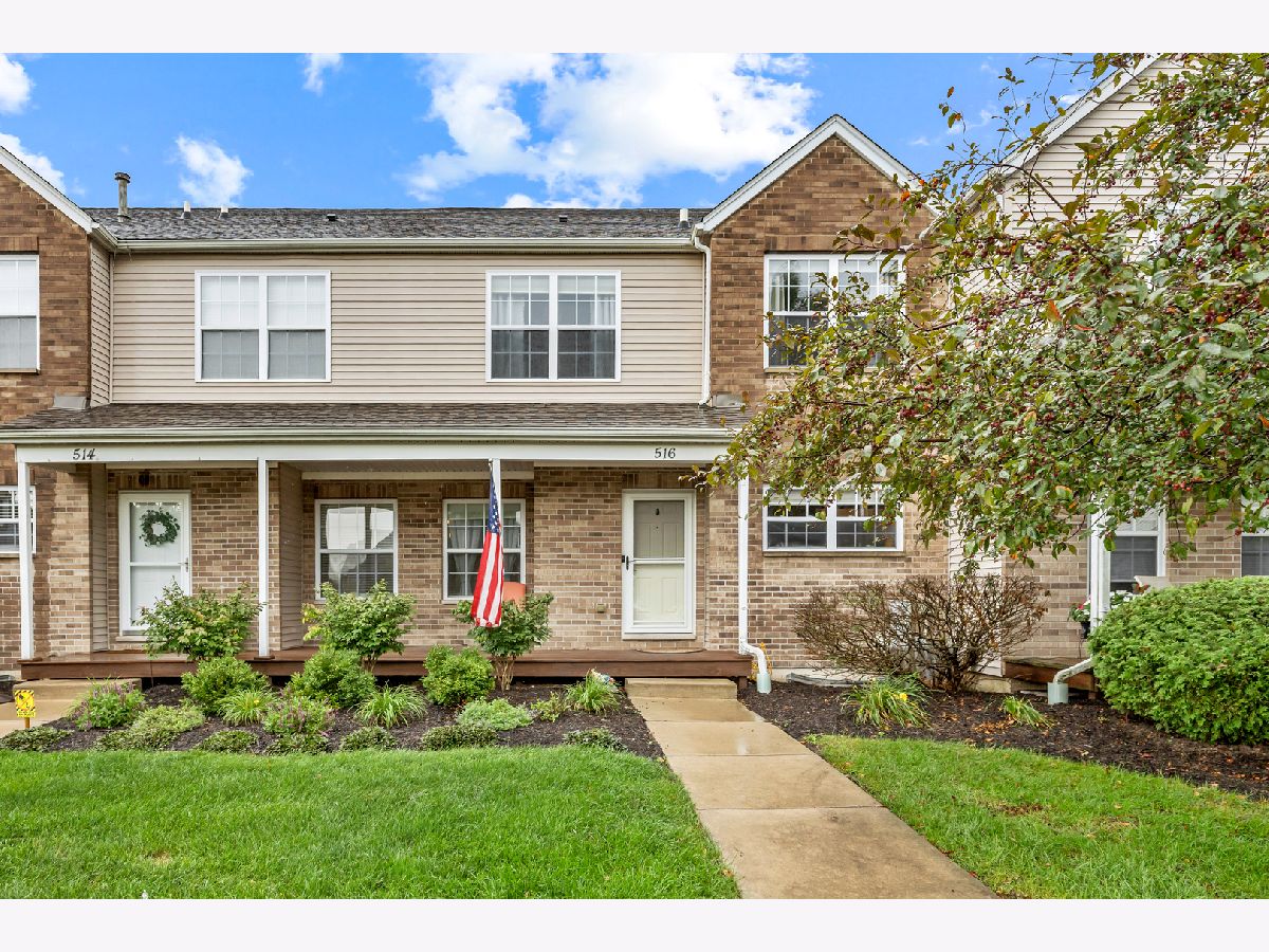 Townhomes & Condos For Sale Stonegate Of Heron Creek Sycamore Illinois, 516 Clayton Circle