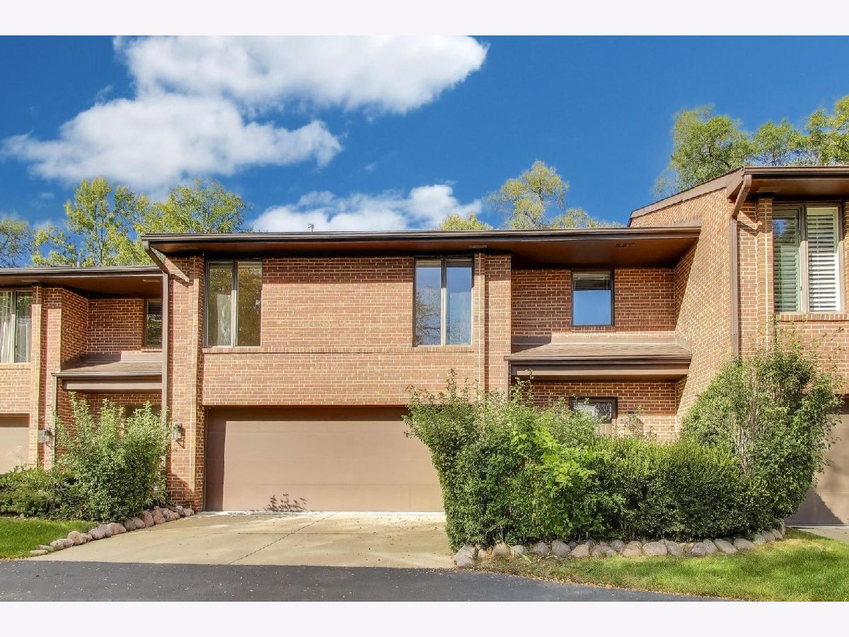  For Sale Park Ridge Illinois, 300 Boardwalk Place