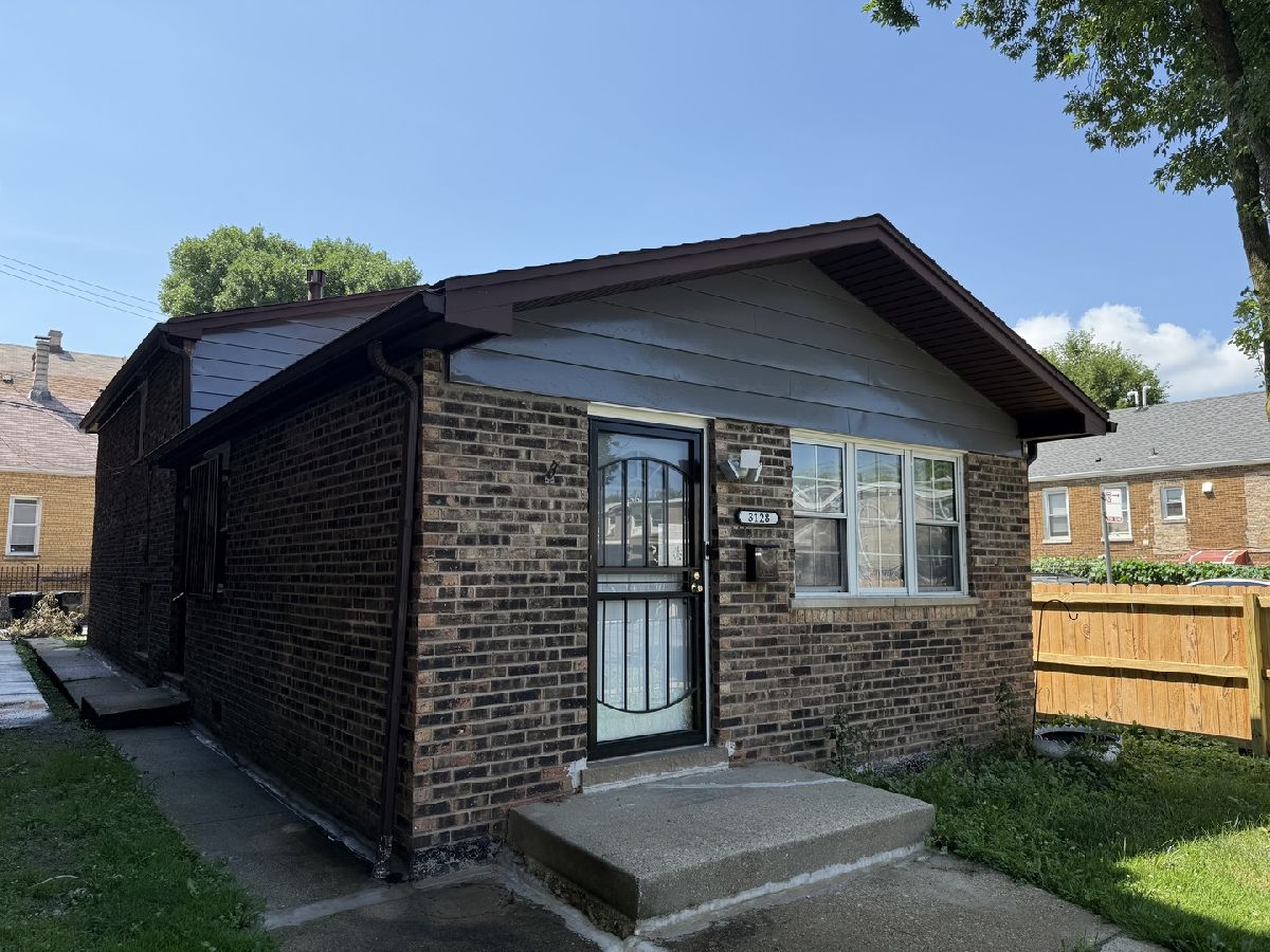  For Sale Chicago Illinois, 3128 Lituanica Avenue