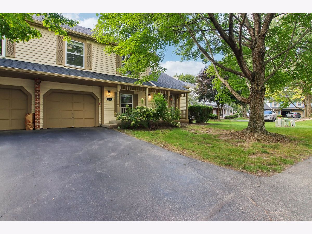  For Sale Naperville Illinois, 1329 Queensgreen Circle