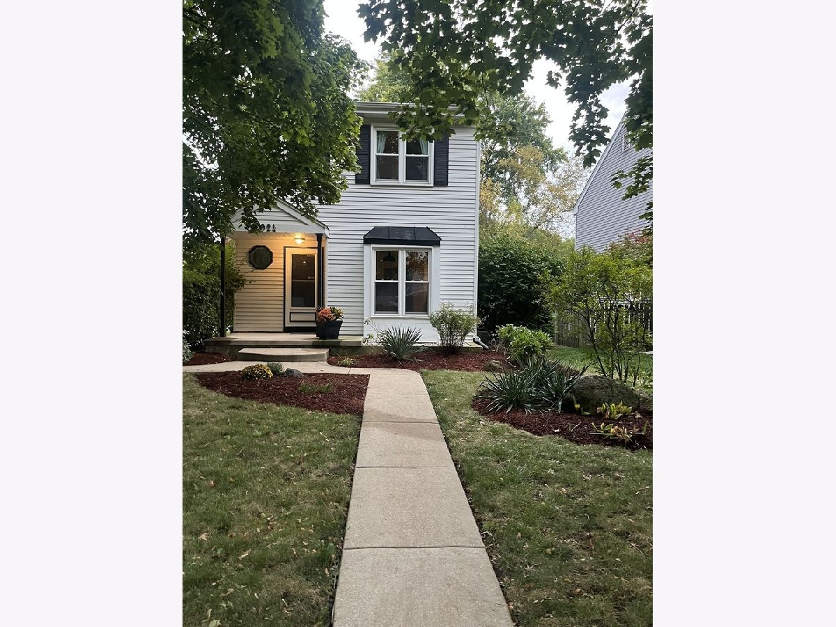  Rented Geneva Illinois, 924 Britta