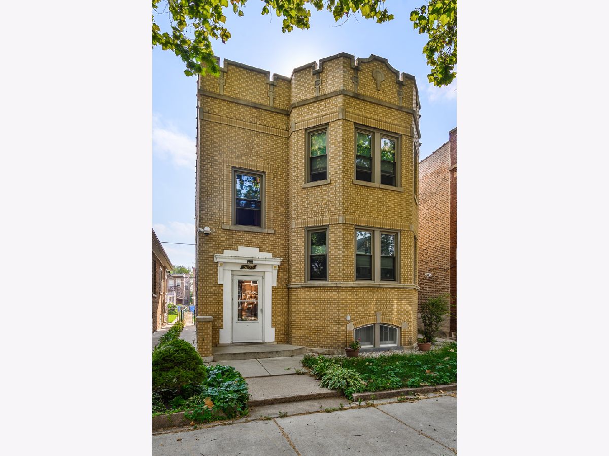  For Rent Chicago Illinois, 5823 Rockwell