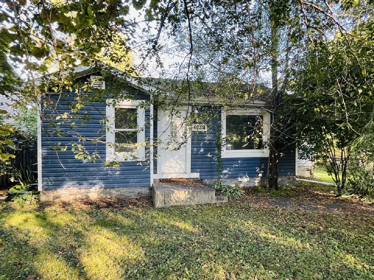  For Rent Cary Illinois, 6204 Hillcrest
