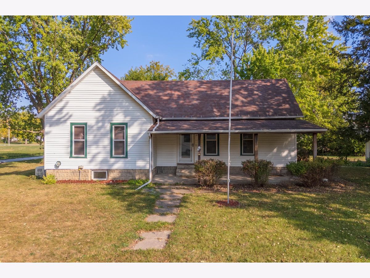  For Sale Chenoa Illinois, 31439 Second Street