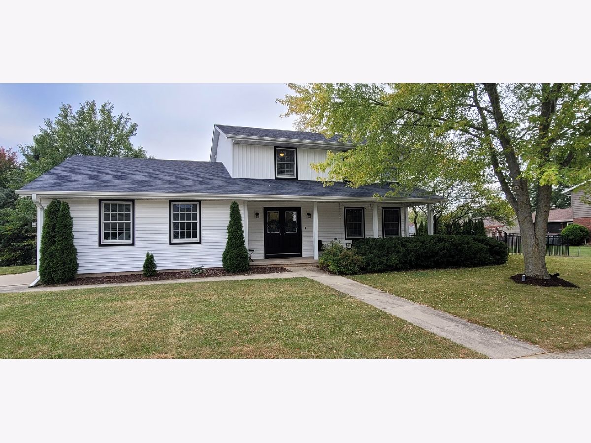 Homes For Sale Maple Terrace Sycamore Illinois, 700 Susan Street